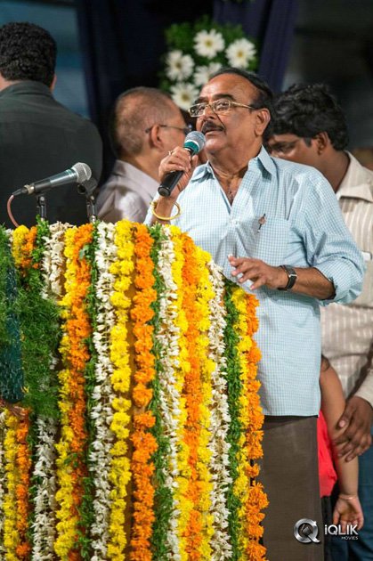 Allu-Ramalingaiah-Award-to-Paruchuri-Brothers